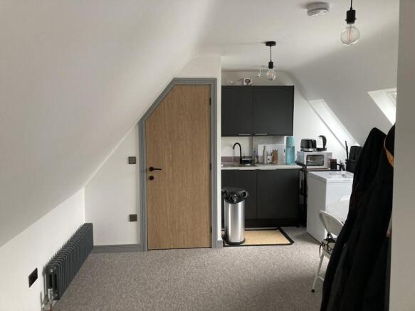 IMG_3686 1st floor office.JPG