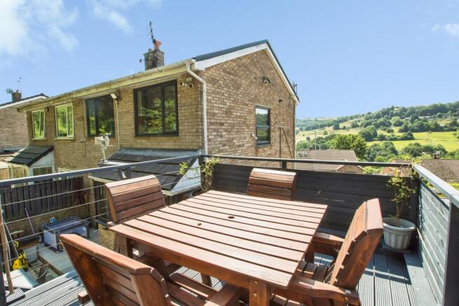 3 bed Semi-Detached for sale Image 10
