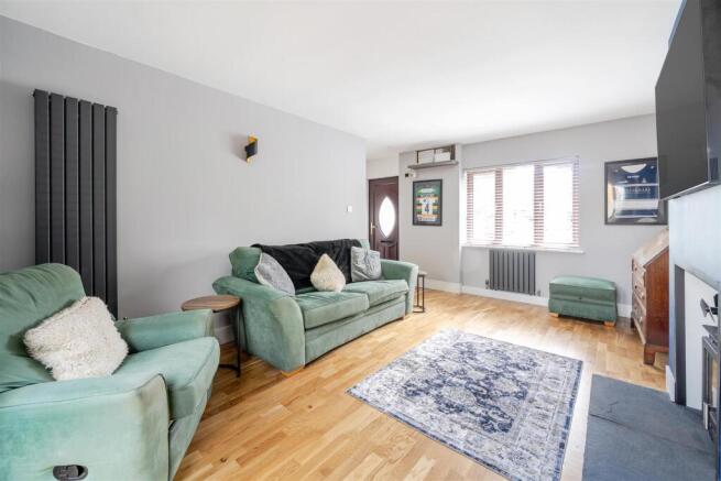 60 Kingsley Road, Silverstone