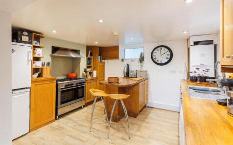 FAMILY HOME - Fellows Road, Cowes
