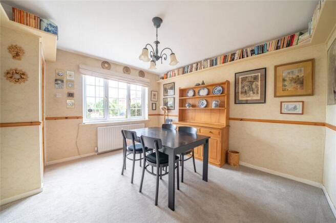 4 bed Detached for sale Image 12