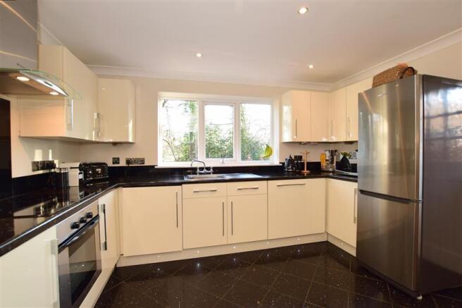 Kitchen / Breakfast Room