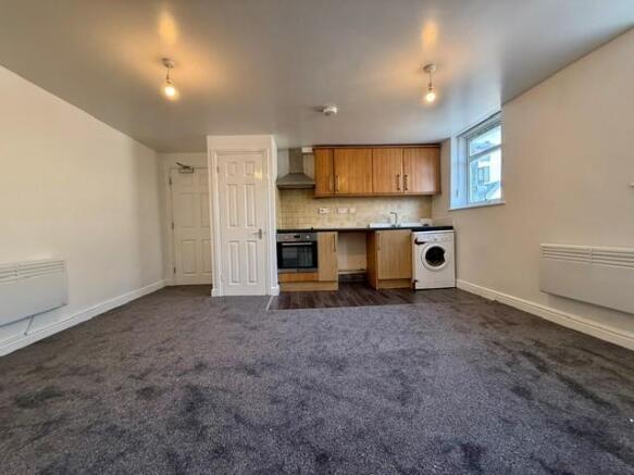 Kitchen 1.jpg