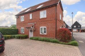 22, Oakhill Close, Hemel Hempstead HP2 4FZ