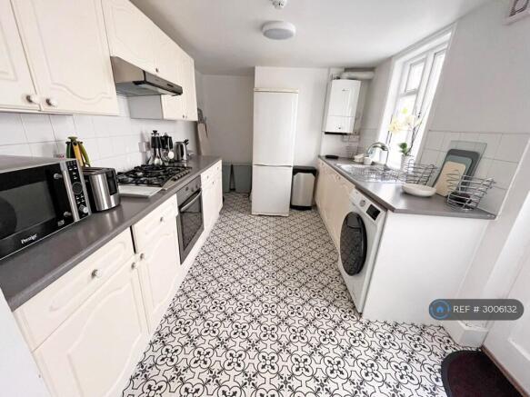 Fully Equipped And Fitted Kitchen