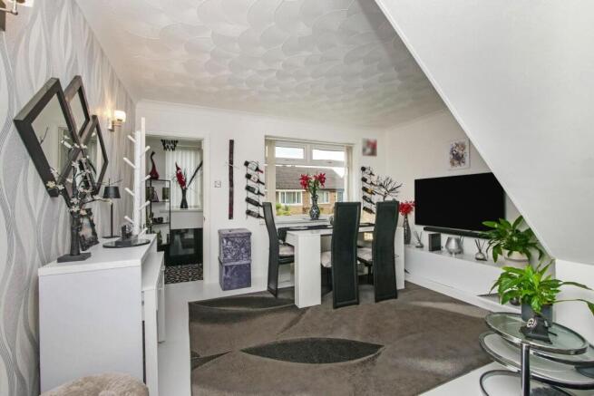 2 bed Semi-Detached for sale Image 4