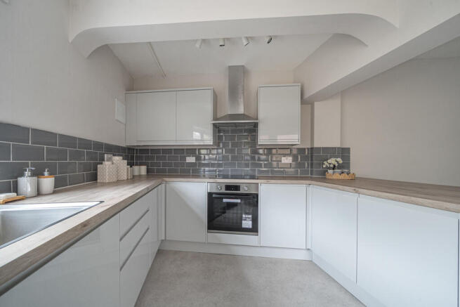 1388015-4-6936c0d...