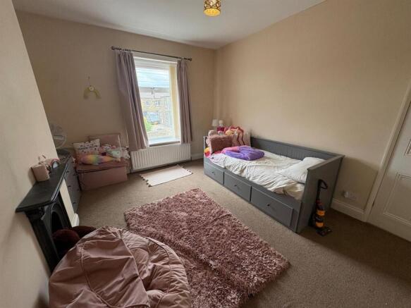 3 bed Terraced for sale Image 10
