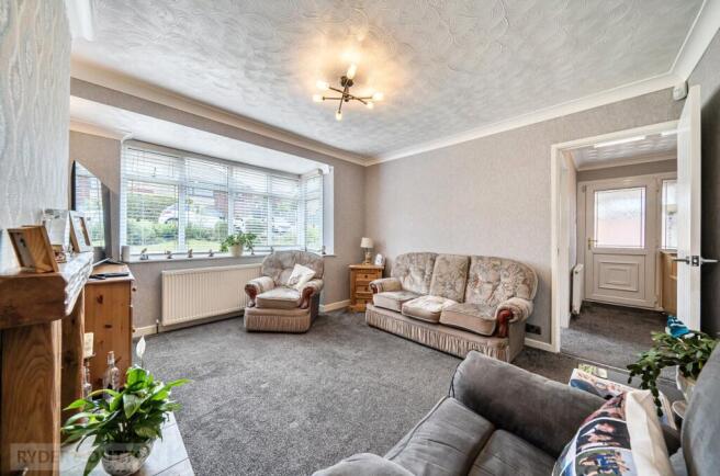 3 bed Semi-Detached Bungalow for sale Image 4
