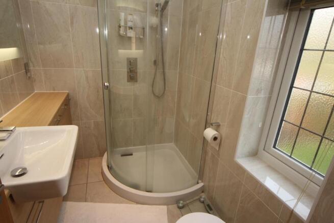 ENSUITE SHOWER ROOM