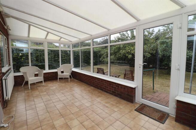 2 bed Detached Bungalow for sale Image 6