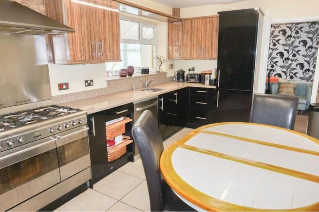 Kitchen/dining Room