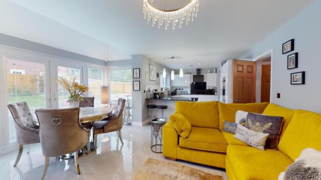 KITCHEN/DINING/FAMILY ROOM
