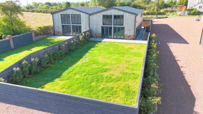 dji_fly_20241003_111134_0064_1727983806779_photo.j