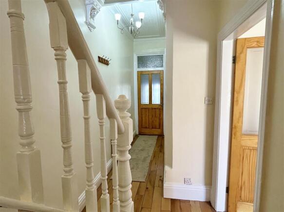 Entrance Hallway.jpg