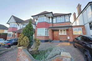 3, Highview Avenue, Edgware HA8 9TX