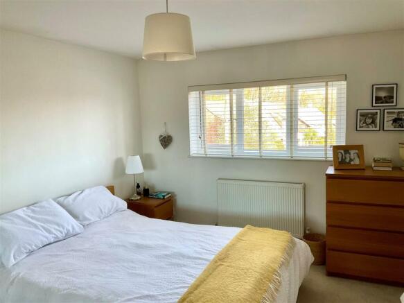 Bedroom 1.jpg