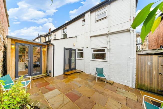 3 bed Semi-Detached for sale Image 4