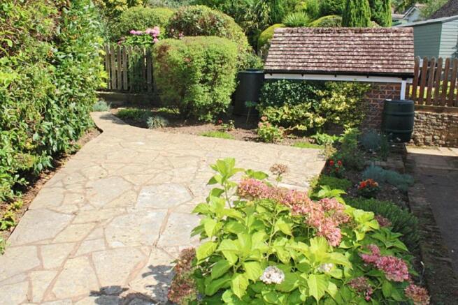 Rear & Side Gardens