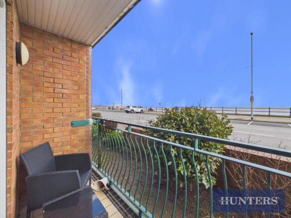 1 bed Flat for sale Image 4