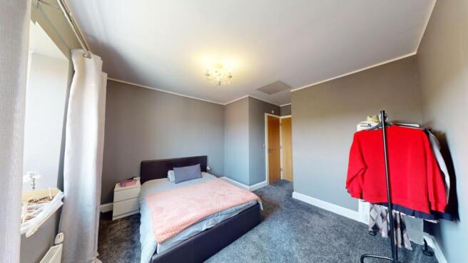 4 bed Semi-Detached to rent Image 10