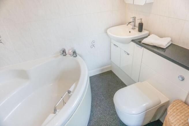 Master En-suite