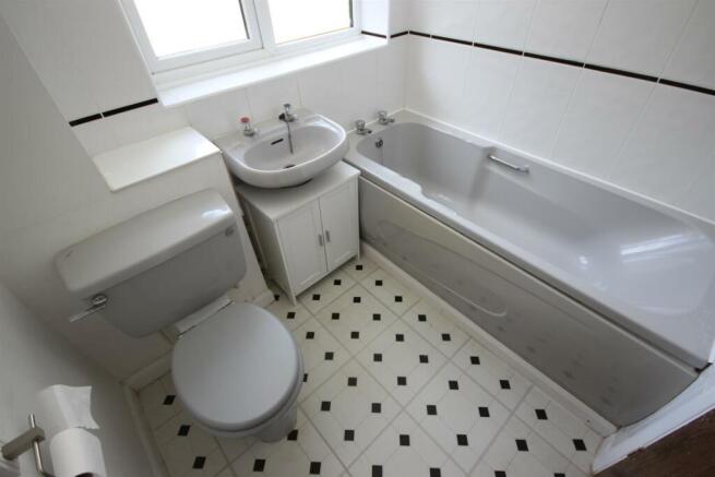 Bathroom.JPG