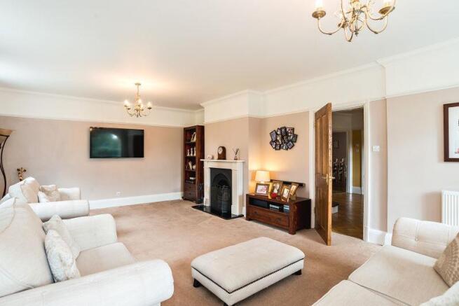 8235505-interior11-8