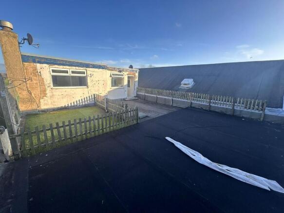 2 bed Flat to rent Image 6