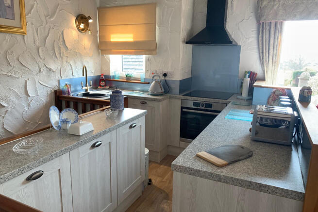 Annexe Kitchen Ar...