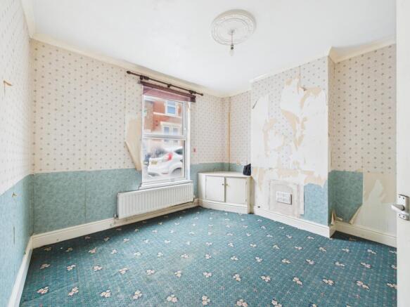 CAM03674G0-PR0690-STILL001