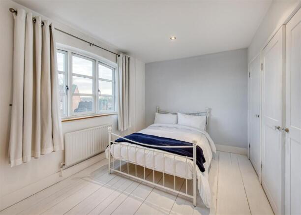 6 Engleton Lane-bed2.jpg