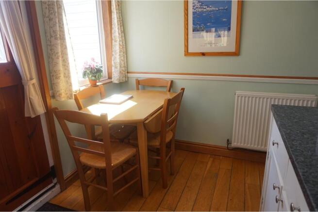 Kitchen / Breakfast