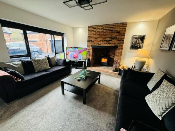Cosy Second Lounge