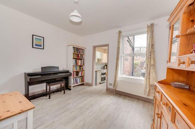 KITCHEN, LIVING ROOM AND DINER