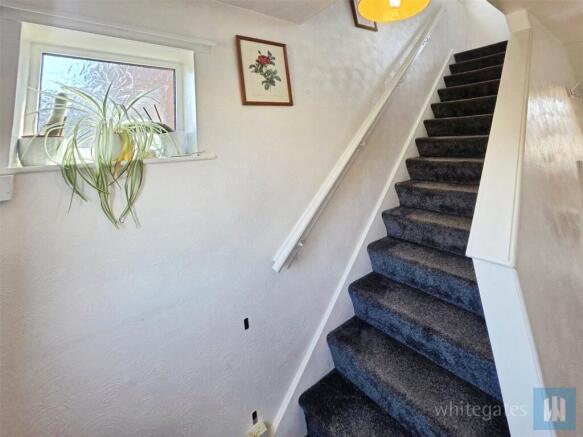 3 bed Semi-Detached to rent Image 5