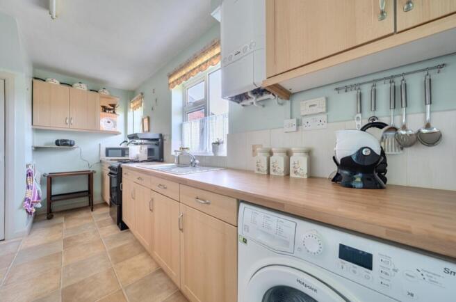 3 bed Terraced for sale Image 5