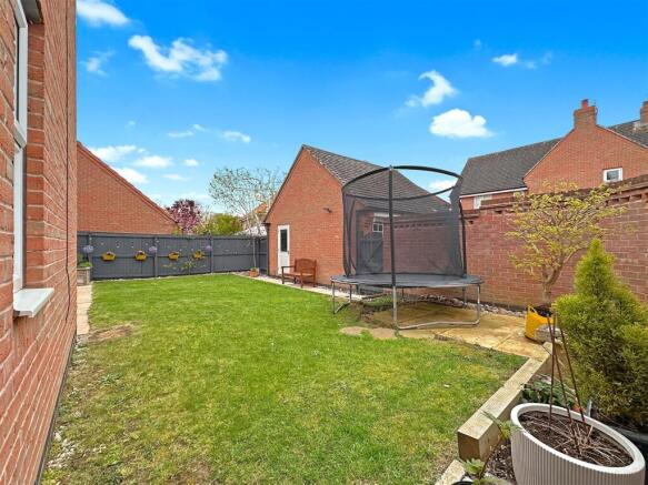 Rear Garden 045