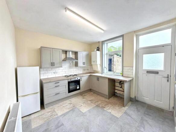 2 bed Terraced for sale Image 4