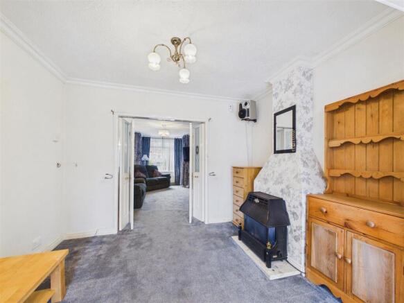 3 bed Semi-Detached for sale Image 8