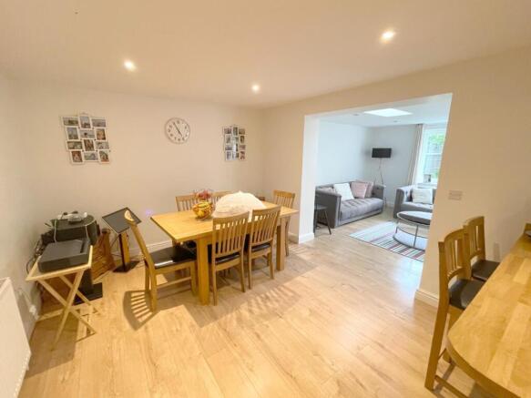 KITCHEN/DINER