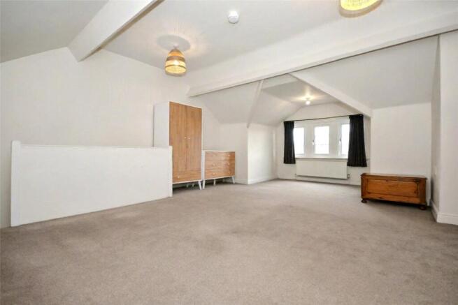 3 bed Terraced for sale Image 11