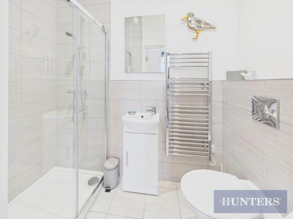 2 bed Apartment for sale Image 10