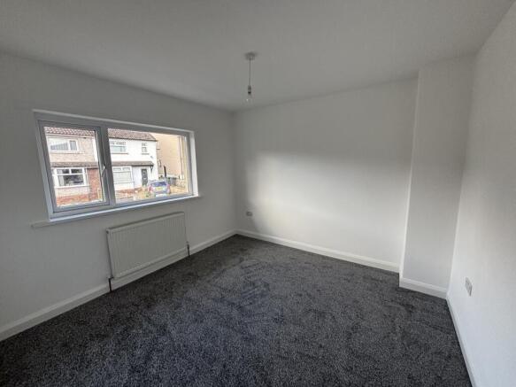 3 bed Semi-Detached for sale Image 6