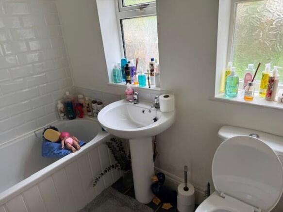 Howdene Road, Newcastle Upon Tyne, NE15 7HT photo 5