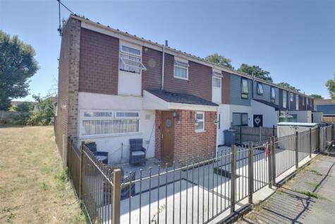 Robin Gardens, Waterlooville