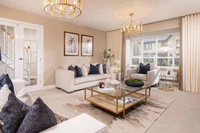 5 bed Detached for sale Image 5