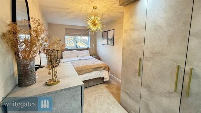 4 bed Detached for sale Image 12