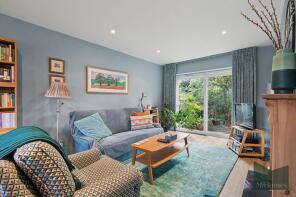 104, George Crescent, Muswell Hill, London N10 1AJ