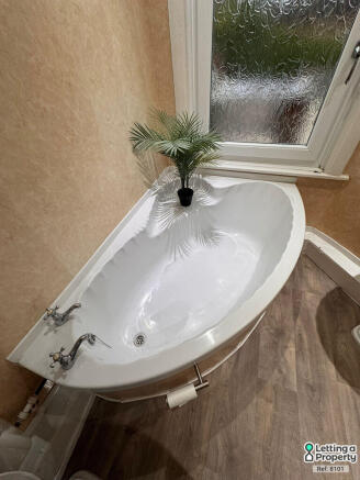 3 bed End of Terrace to rent Image 8